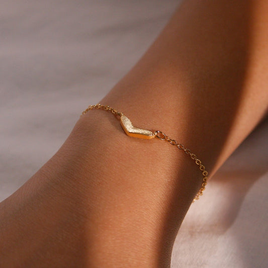 Gold Heart Chevron Bracelet: 16K Plated Jewelry (7.5")