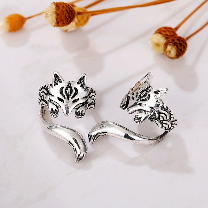 Vintage Fox Ear Clip Earrings – Cute Animal Ear Cuff, Retro Gold Metal Non-Piercing Ear Jewelry