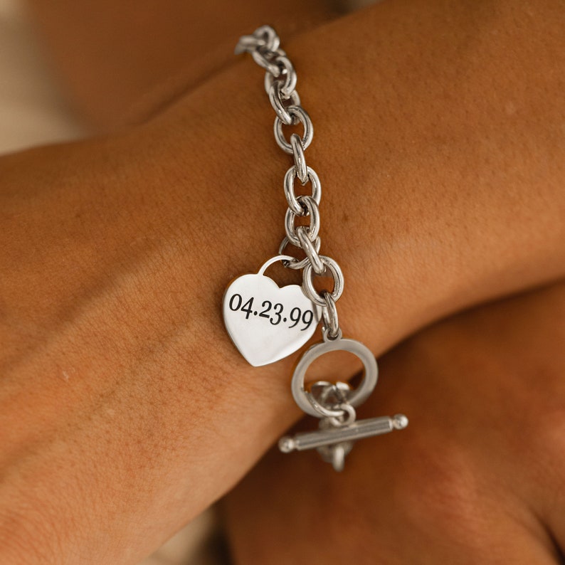 Chunky Chain Toggle Bracelet: Personalized Heart Charm