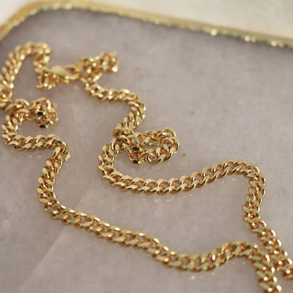 Heart Pendant Gold Choker: 16K Plated Delicate Necklace