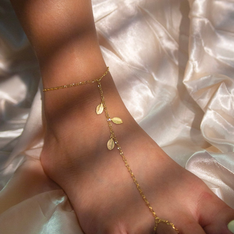 Gold Leaf Toe Anklet: Dainty Foot Chain, 16K Plated Jewelry