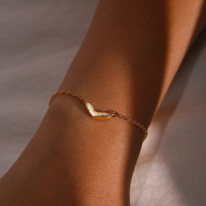 Gold Heart Chevron Bracelet: 16K Plated Jewelry (7.5")
