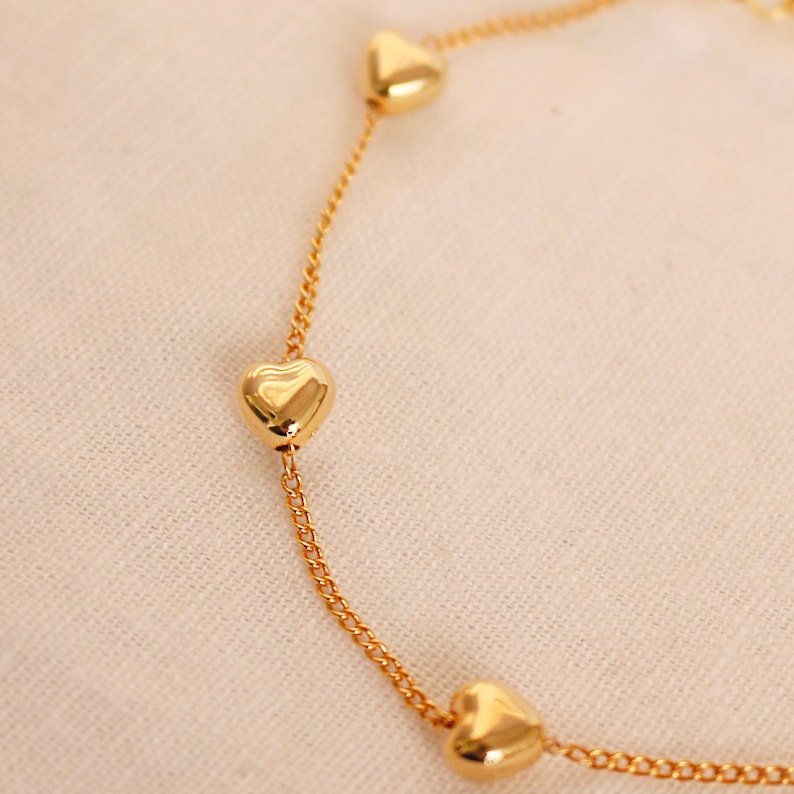 Gold Heart Anklet: Dainty 16K Plated Minimalist Ankle Bracelet