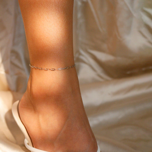 Minimalist Clip Chain Anklet: 16K Gold Plated Layering Anklet