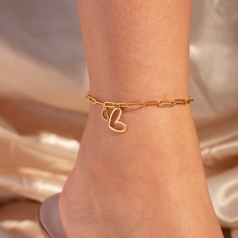 Gold Hearts Anklet: 16k Plated Chain Ankle Bracelet