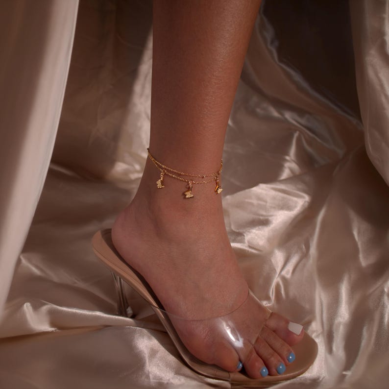 Butterfly gold anklet Dangling Tiny 3 Butterflies Hanging Butterflies Pendants ankle bracelets