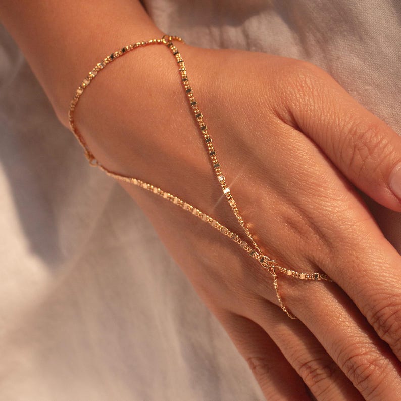 Shiny Hand Chain Bracelet: 16K Plated Ring Bracelet