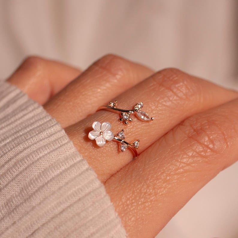 Birth Flower Ring 925 Sterling Silver Mother of Pearl Sakura Rings Adjustable Delicate Personalized Birthstone Gift